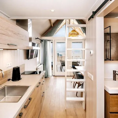 Lodge Thalassa
